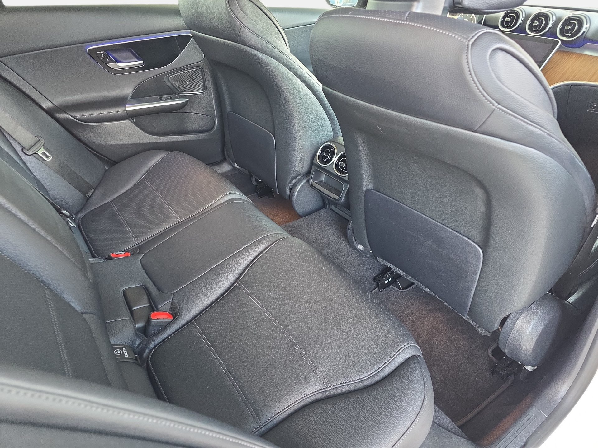 Used 2022 Mercedes-Benz C 300 Sedan image 11