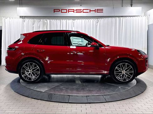 New 2026 Porsche Cayenne AWD/4WD image 8