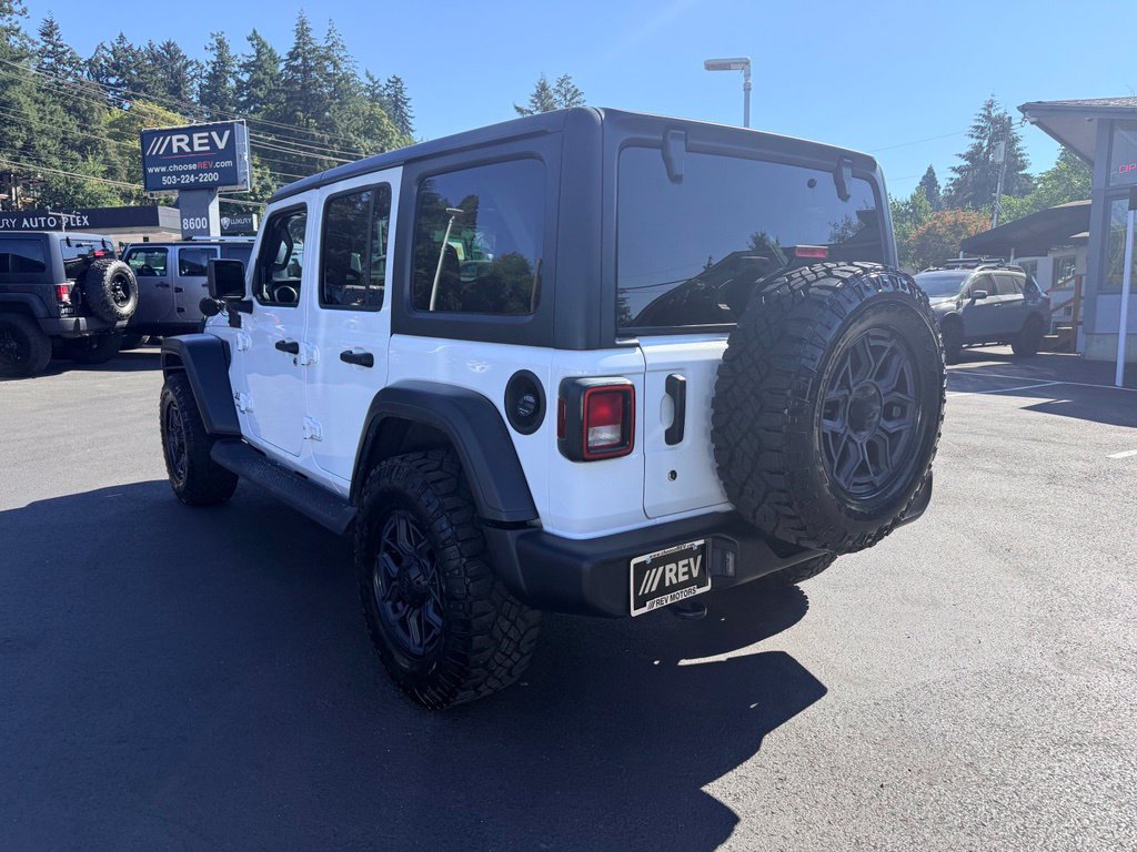 Used 2018 Jeep Wrangler Unlimited Sport w/ Technology Group AWD/4WD image 3