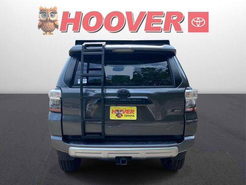 Used 2023 Toyota 4Runner TRD Off-Road Premium w/ Moonroof Package AWD/4WD image 3