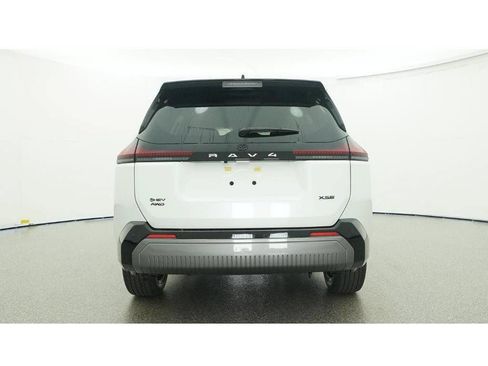 Used 2026 Toyota RAV4 XSE w/ Weather Package AWD/4WD image 29