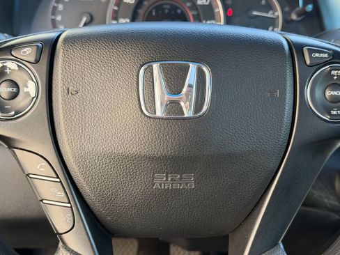 Used 2013 Honda Accord EX image 32