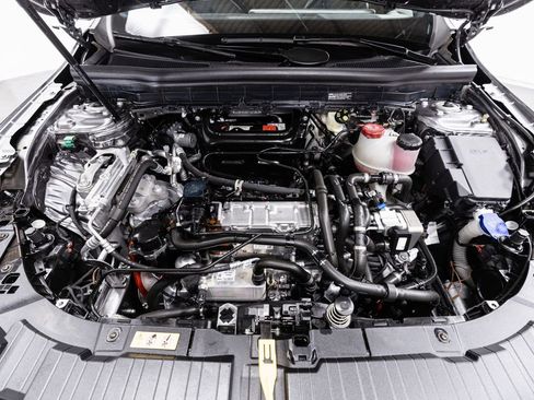 Used 2023 Mercedes-Benz EQB 300 4MATIC image 33