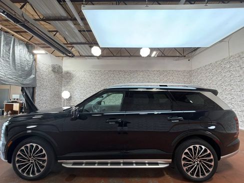 New 2027 Hyundai Palisade Calligraphy FWD image 4