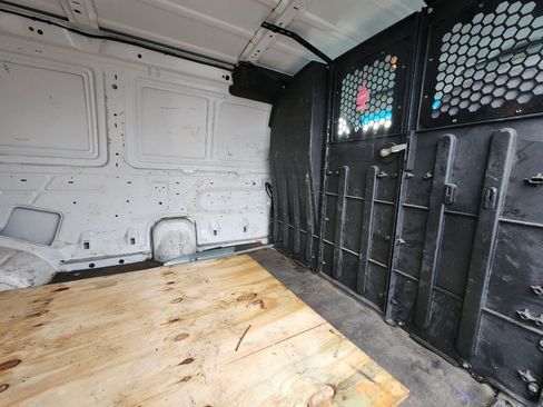 Used 2006 Ford E-350 and Econoline 350 Super Duty image 19