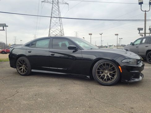 Used 2021 Dodge Charger Scat Pack image 4