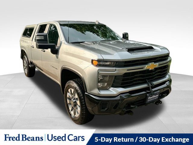 Used 2025 Chevrolet Silverado 2500 Custom w/ Custom Convenience Package AWD/4WD image 1