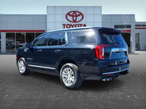 Used 2024 GMC Yukon Denali w/ Advanced Technology Package AWD/4WD image 4