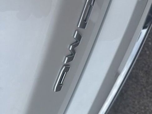 Used 2023 GMC Acadia Denali w/ Denali Ultimate Package image 9