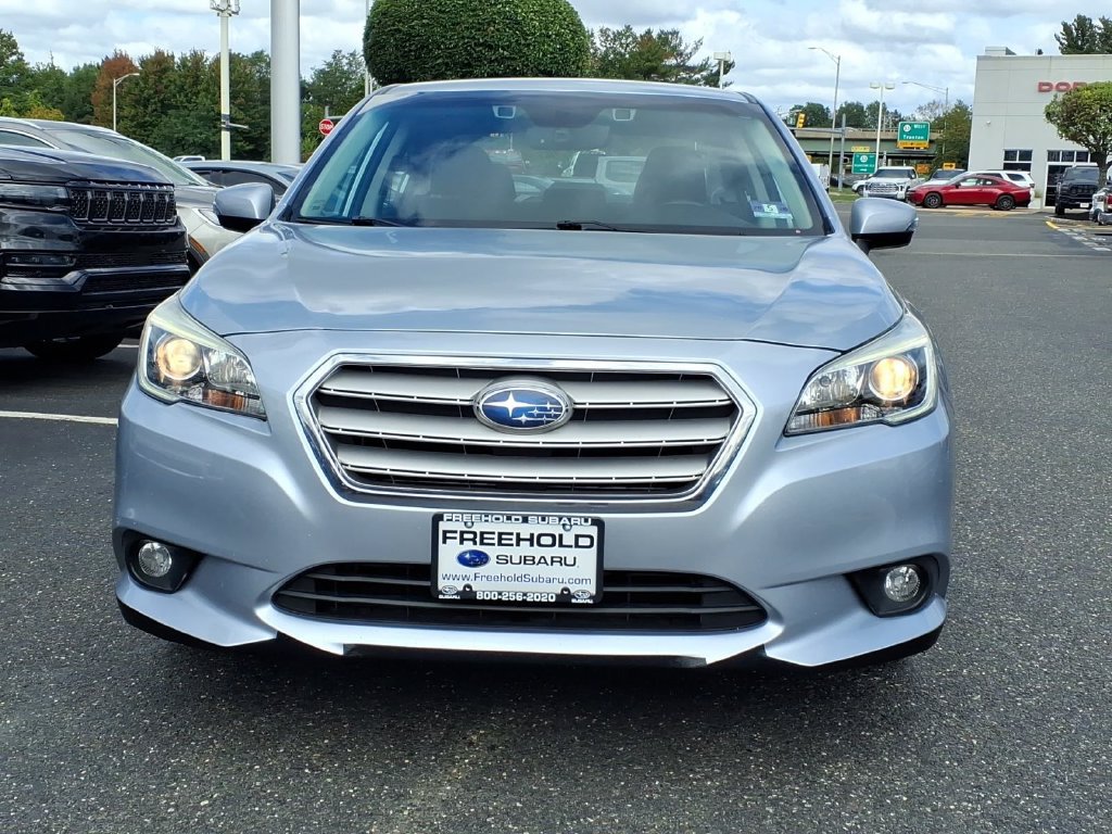 Used 2017 Subaru Legacy 2.5i Premium AWD/4WD image 2