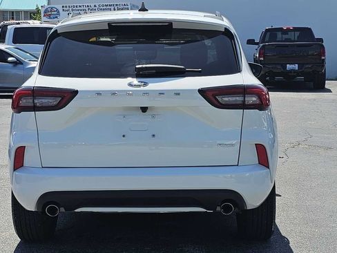 Used 2023 Ford Escape ST-Line AWD/4WD image 15