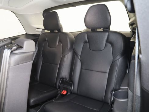 Used 2022 Volvo XC90 T6 Momentum w/ Climate Package image 59