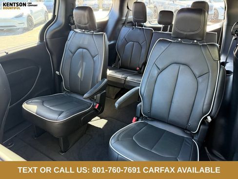 Used 2026 Chrysler Pacifica Limited AWD/4WD image 30