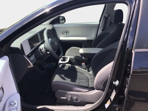 Used 2024 Hyundai Ioniq 5 SEL RWD image 9