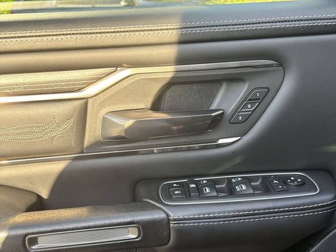 Used 2021 RAM 1500 Limited w/ Body Color Bumper Group AWD/4WD image 15