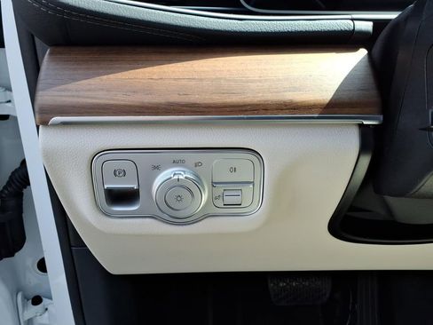New 2026 Mercedes-Benz GLE 350 4MATIC image 17