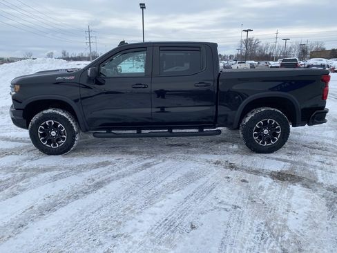 Used 2022 Chevrolet Silverado 1500 ZR2 w/ Technology Package image 4