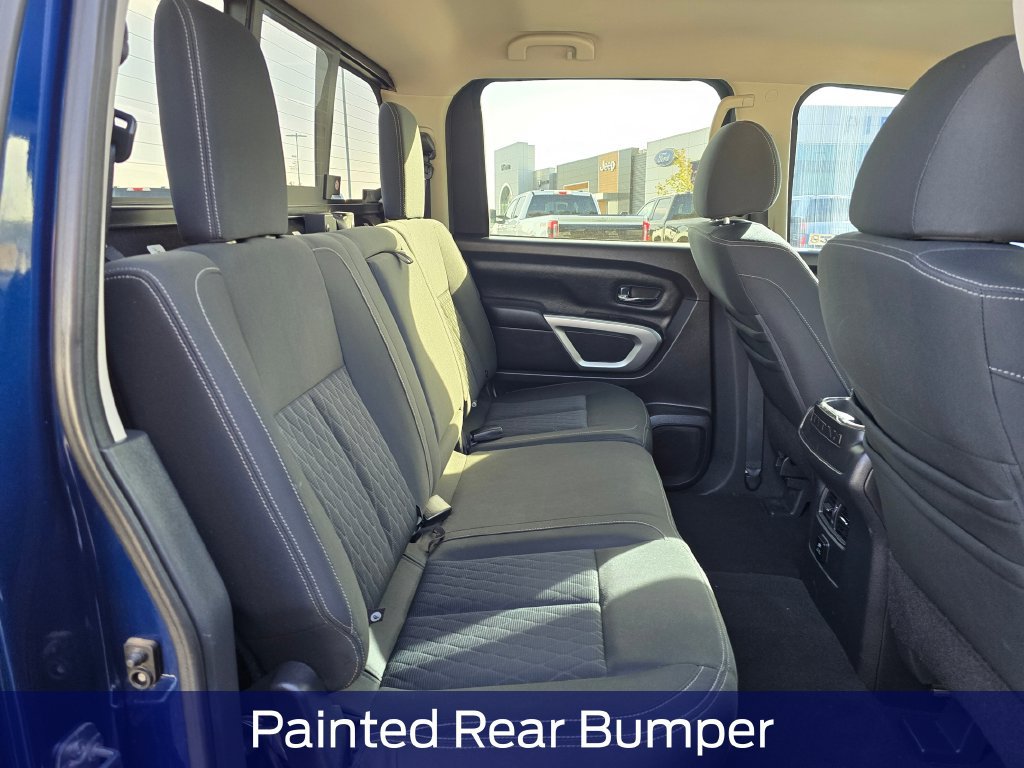 Used 2018 Nissan Titan SV w/ SV Convenience Package AWD/4WD image 15