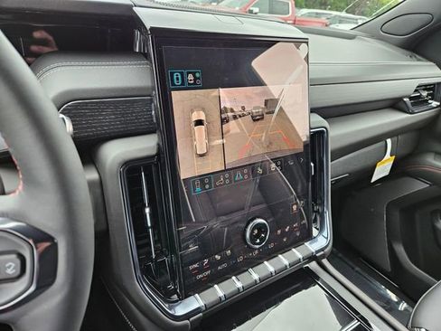 New 2026 GMC Yukon XL AT4 Ultimate AWD/4WD image 33