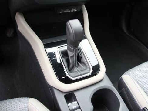 Certified 2025 Subaru Forester Premium image 25