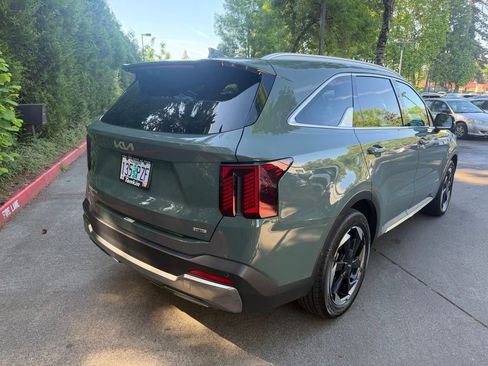 Used 2025 Kia Sorento SX Prestige AWD/4WD image 4