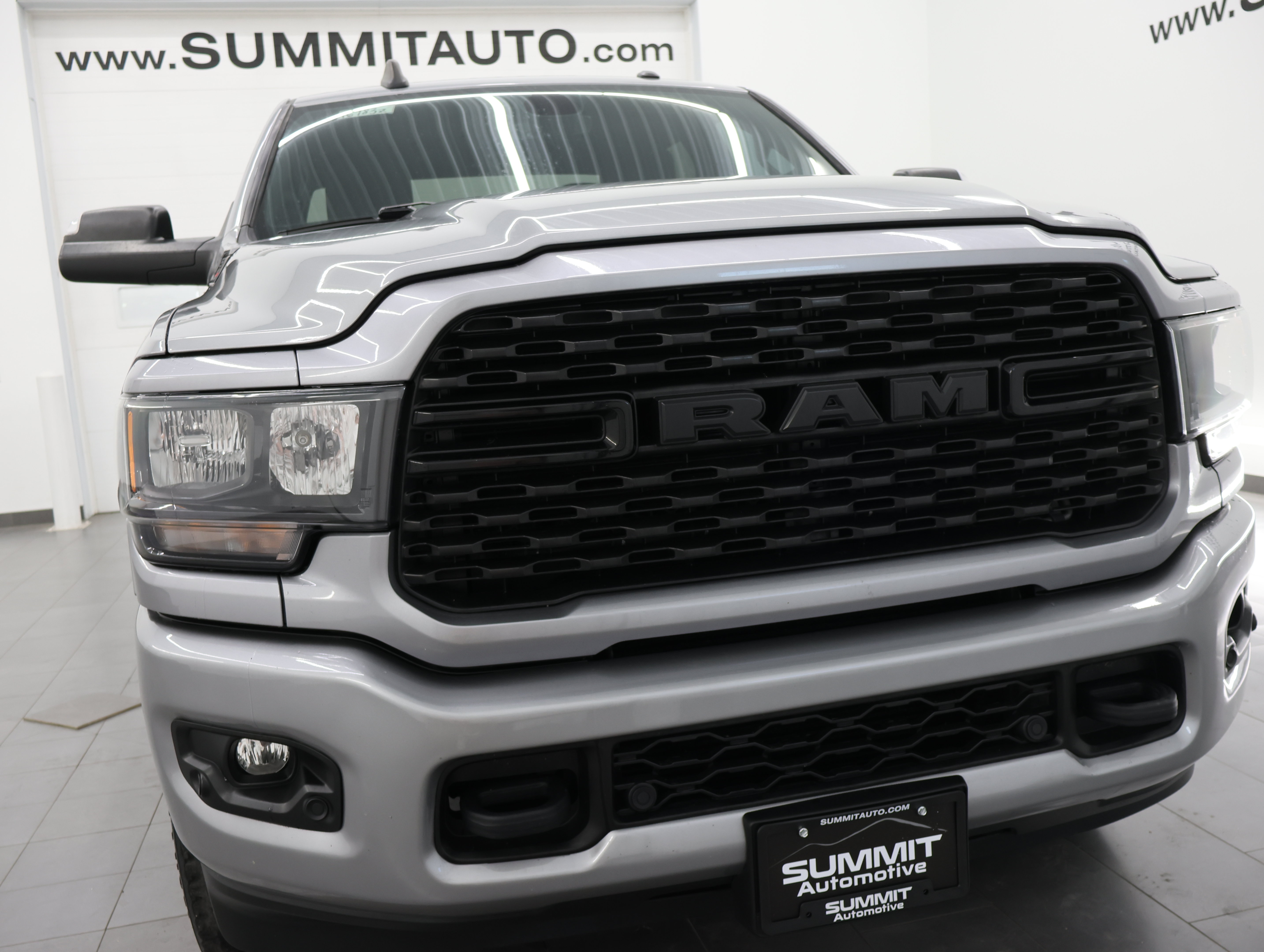 Used 2022 RAM 2500 Big Horn w/ Night Edition AWD/4WD image 21