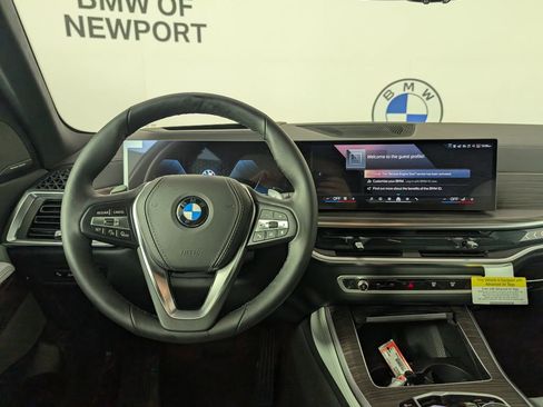 New 2026 BMW X5 xDrive40i w/ Premium Package AWD/4WD image 18