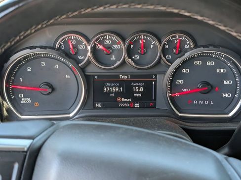 Used 2023 Chevrolet Silverado 2500 LT AWD/4WD image 21