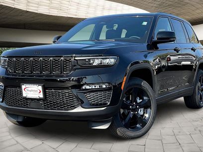 New 2025 Jeep Grand Cherokee Limited w/ Black Appearance Package