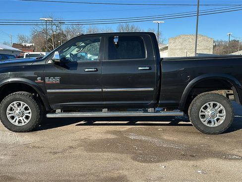 Used 2018 RAM 2500 Laramie w/ Convenience Group image 4