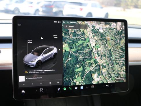 Used 2024 Tesla Model Y Performance image 16