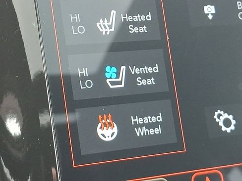 Certified 2021 Jeep Grand Cherokee Trailhawk w/ Trailhawk Luxury Group image 26