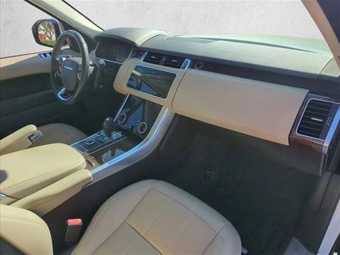 Used 2020 Land Rover Range Rover Sport HSE image 22