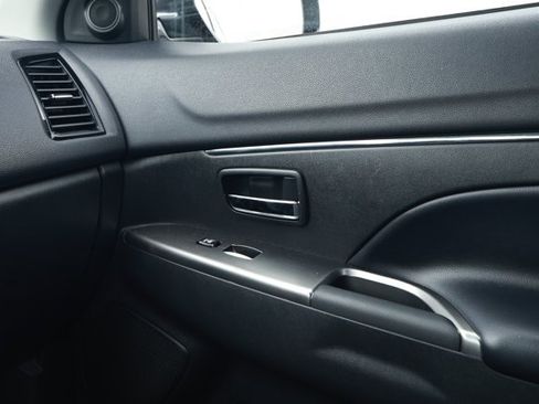Used 2024 Mitsubishi Outlander Sport AWD image 25