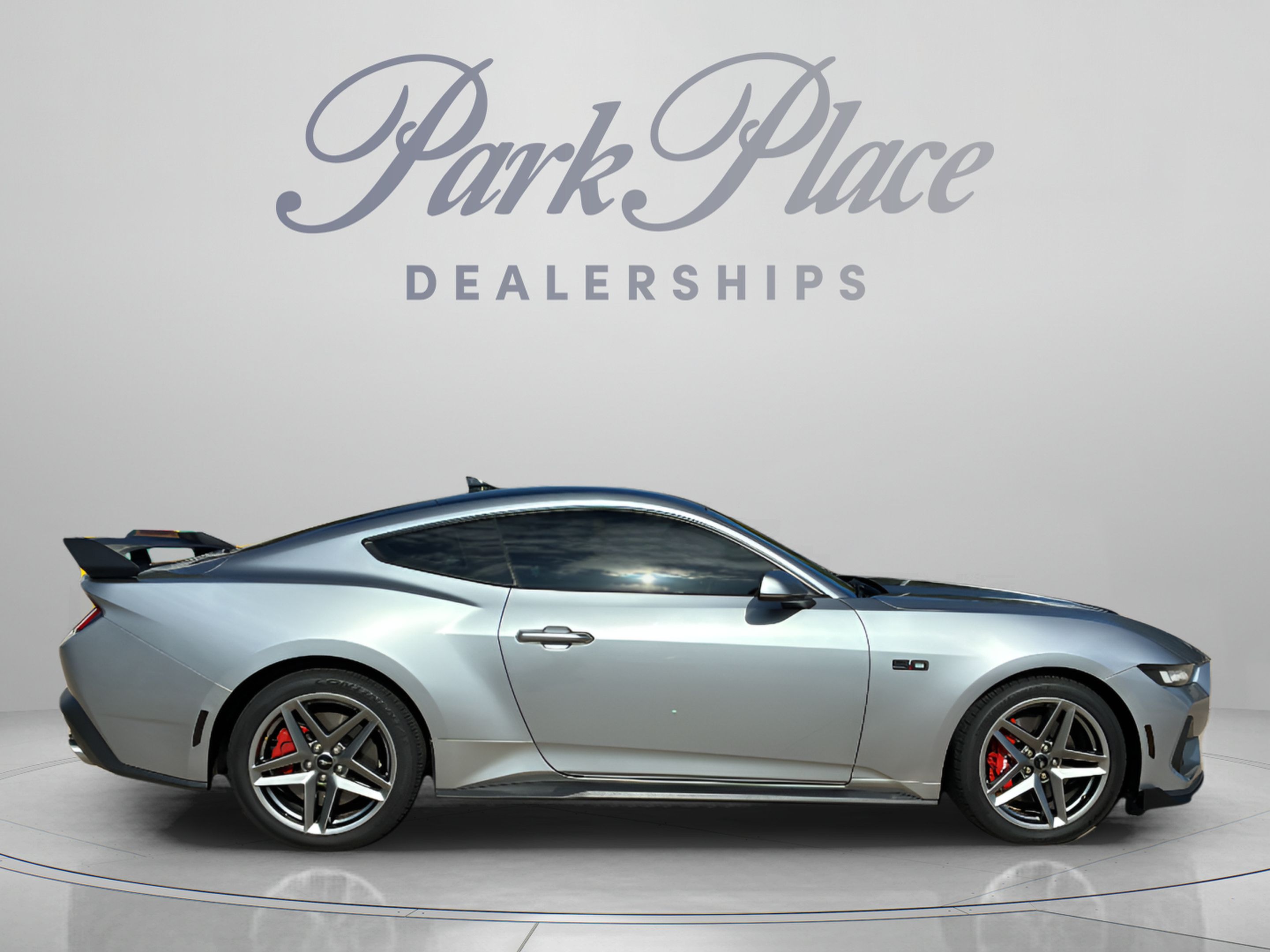Used 2024 Ford Mustang GT RWD image 6