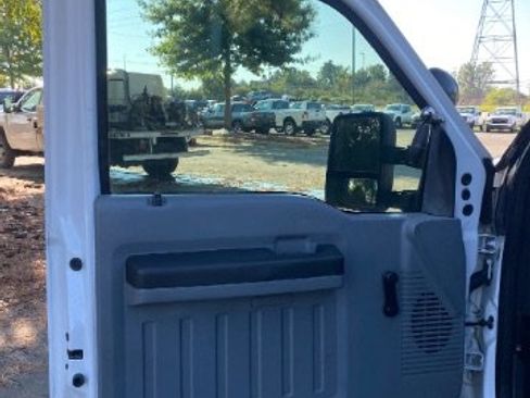 Used 2011 Ford F350 XL image 16