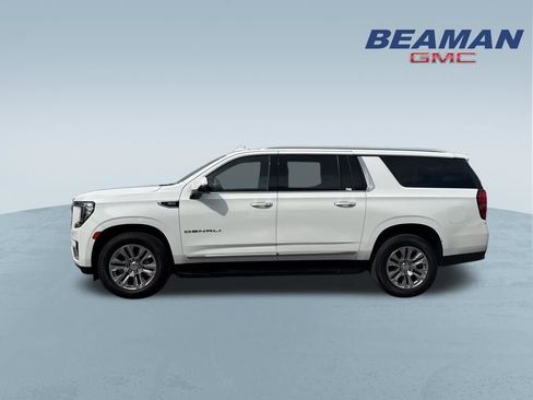 Used 2021 GMC Yukon XL Denali image 4