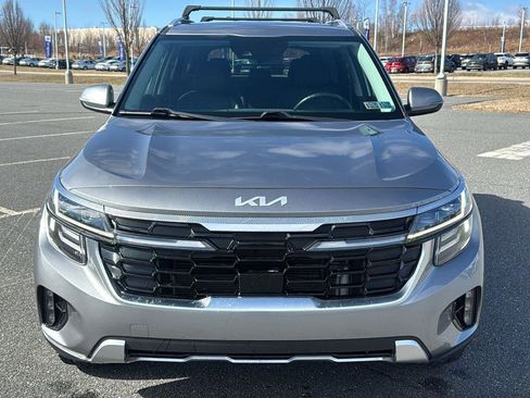 Used 2024 Kia Seltos SX image 16