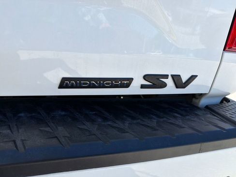 Used 2023 Nissan Titan SV w/ SV Convenience Package image 11