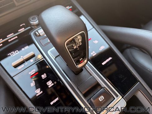 Used 2021 Porsche Cayenne AWD/4WD image 23