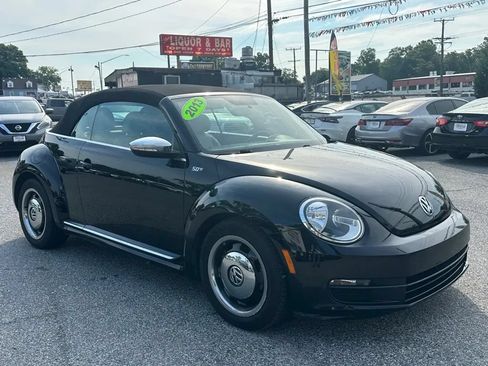 Used 2013 Volkswagen Beetle 2.5 70's Edition FWD image 4