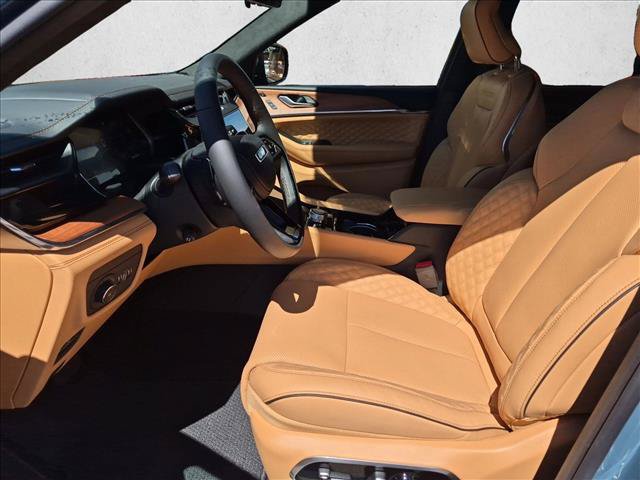 New 2027 Jeep Grand Cherokee Summit w/ Adv Protech Group IV AWD/4WD image 4