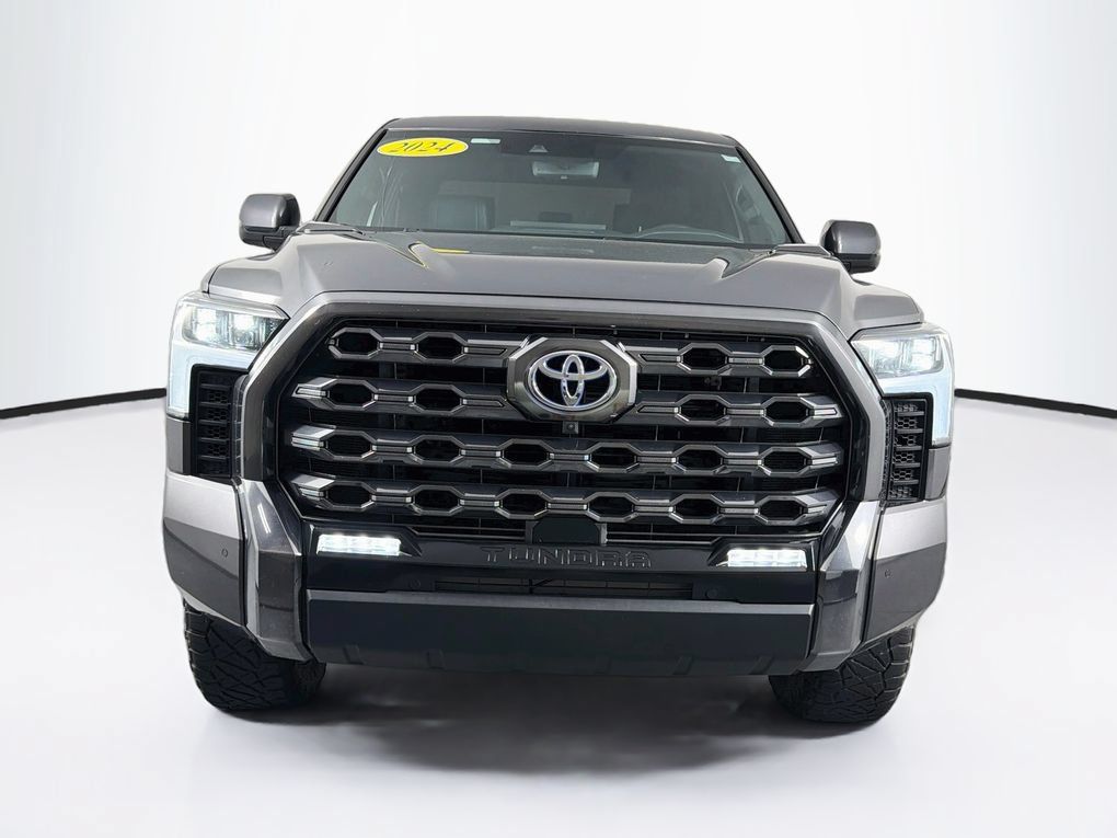 Used 2024 Toyota Tundra Platinum AWD/4WD image 2