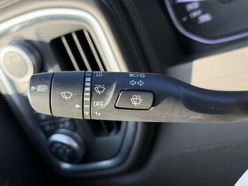 Used 2020 GMC Sierra 1500 SLT w/ SLT Premium Plus Package image 24