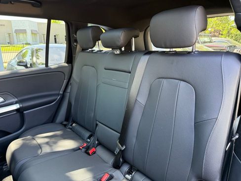 New 2026 Mercedes-Benz GLB 250 image 14