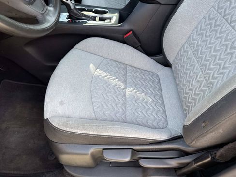 Used 2024 Chevrolet Equinox LS FWD image 19