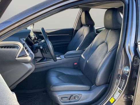 Used 2023 Toyota Camry XSE w/ Cold Weather Package image 22