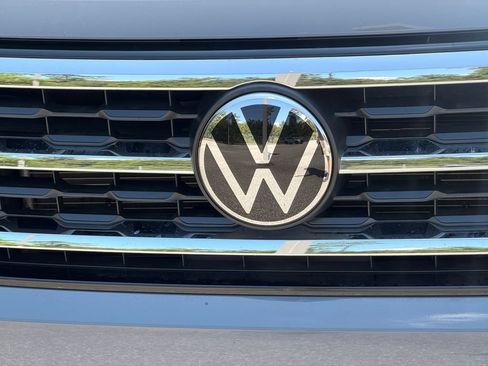Used 2023 Volkswagen Atlas Cross Sport SEL AWD/4WD image 35