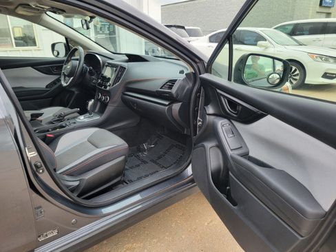 Used 2021 Subaru Crosstrek 2.0i Premium w/ Moonroof Package AWD/4WD image 24