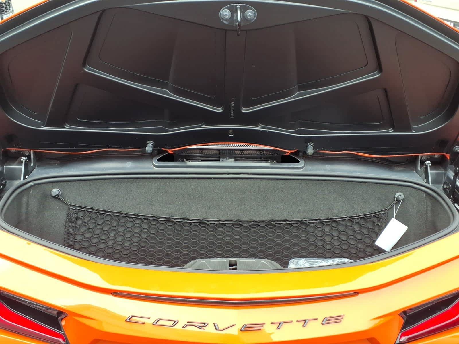 Used 2025 Chevrolet Corvette Stingray Premium Conv w/ Z51 Performance Package RWD image 17